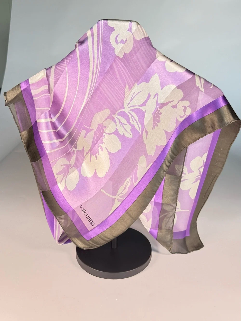 Vintage ca 1980-90, Valentino Lavender and Black Floral Silk scarf